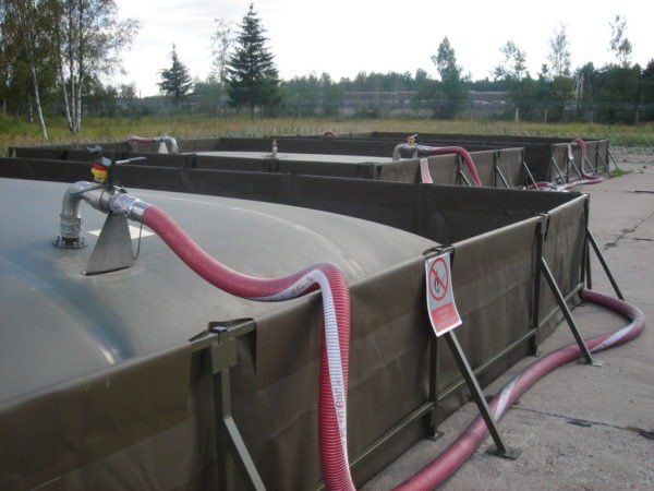 Containment tank - fuel military tank