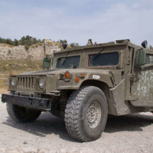 Fuel tank cell on board vehicles