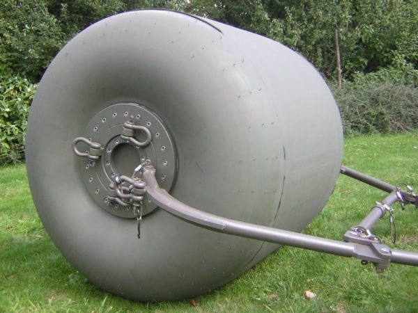 Tank roll towable military fuel